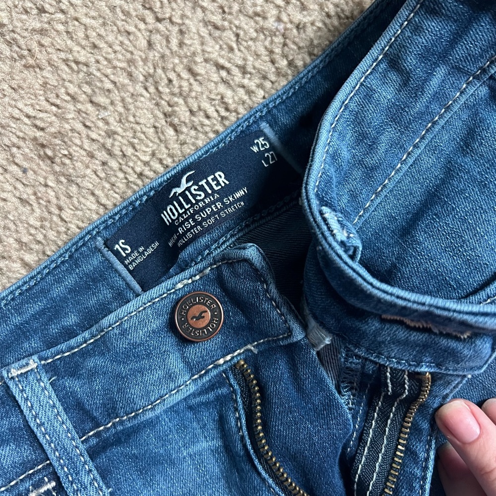Hollister jeans